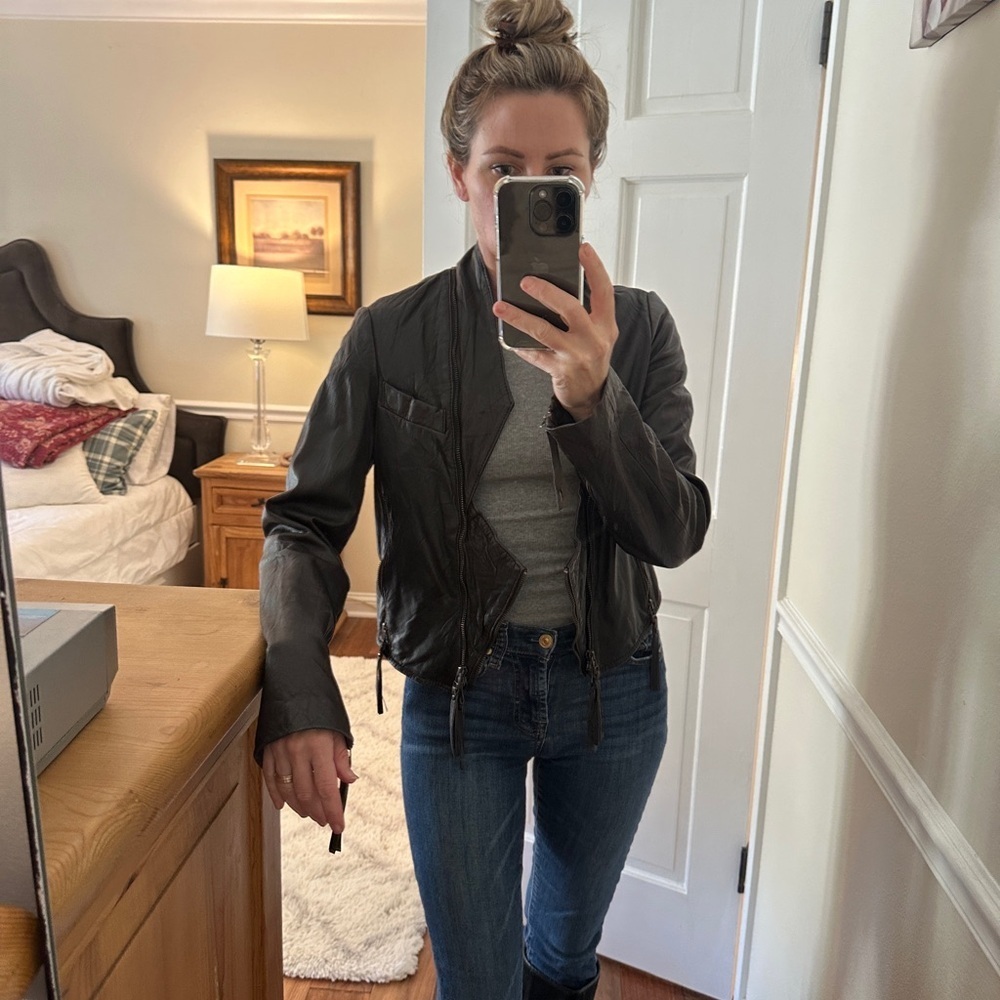 Women's soft brown sheep Leather Jacket with zipper detail - Picture 12 of 12